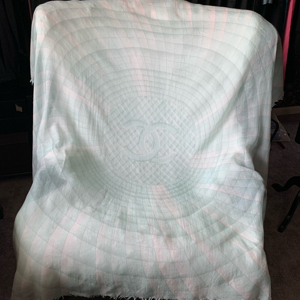 NWT CHANEL Oversized CC Logo Plaid Cashmere Silk Shawl Scarf Mint Green Italy - Picture 3 of 16
